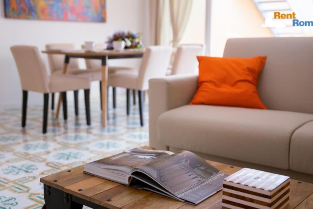 Vittoria Terrace Penthouse At The Spanish Steps