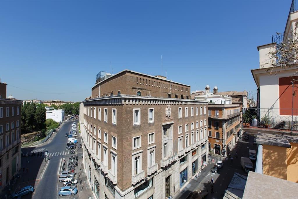 Lejlighed Vittoria Terrace Penthouse At The Spanish Steps *